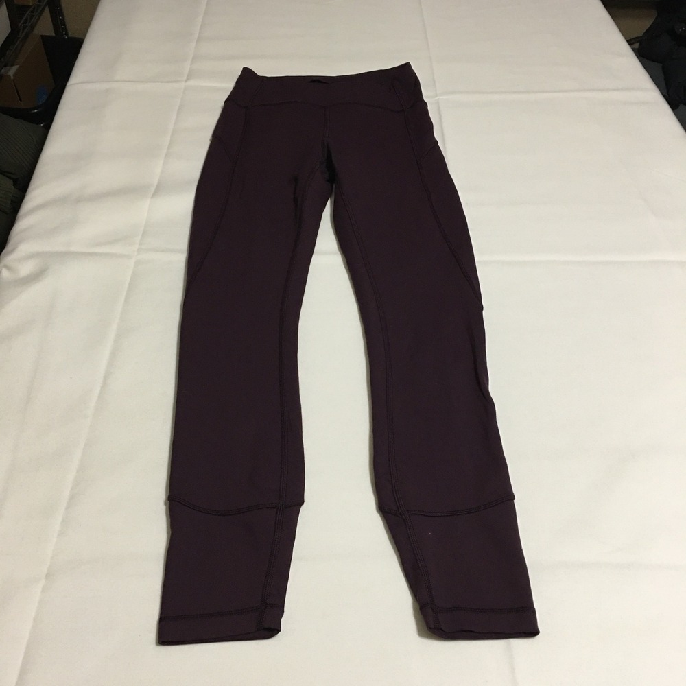 Lululemon In Movement 7/8 Tight Everlux Womens Size 4 Purple Athletic Yoga